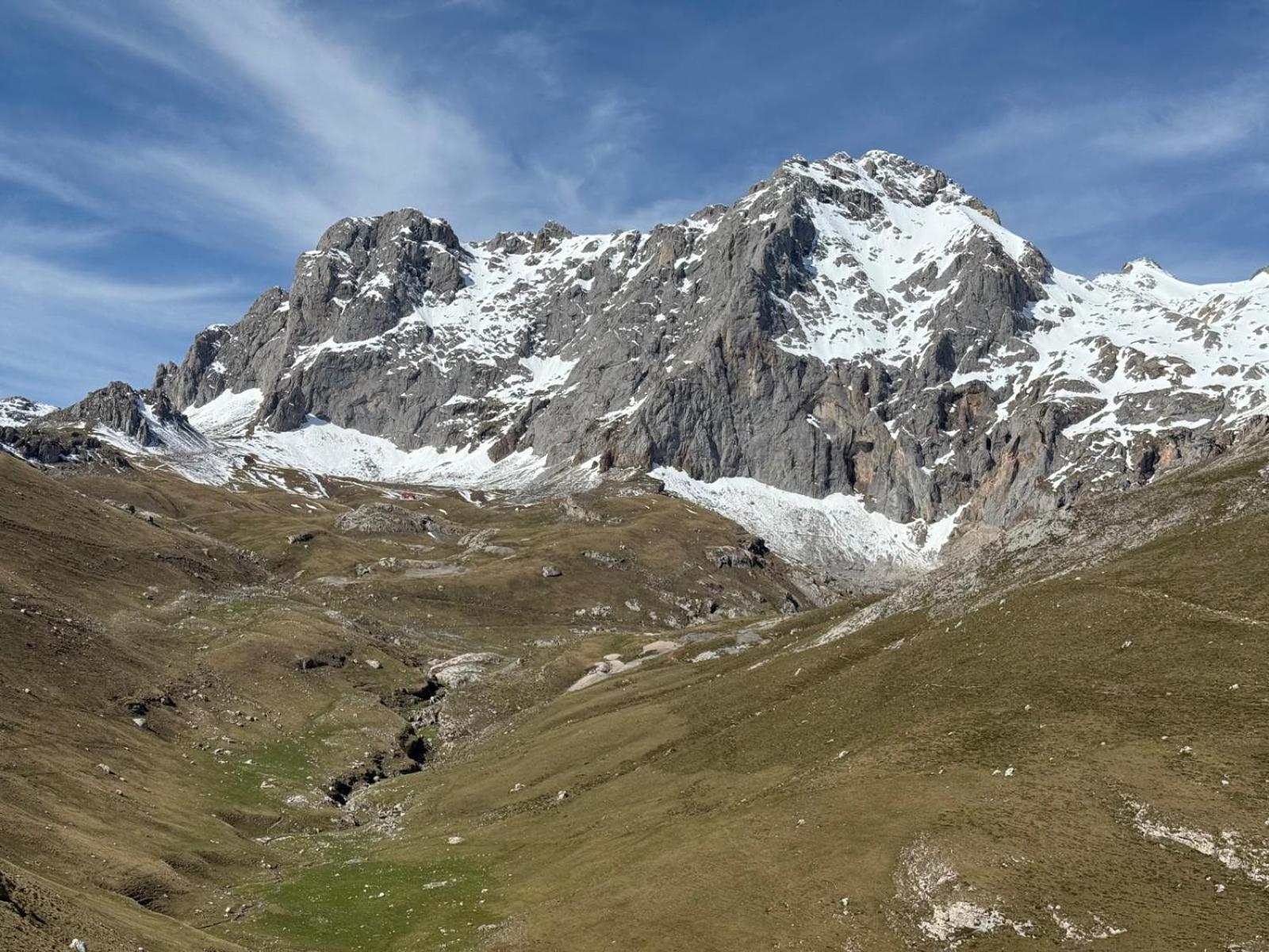 Apartamentos El Caxigu Arenas De Cabrales Exteriör bild